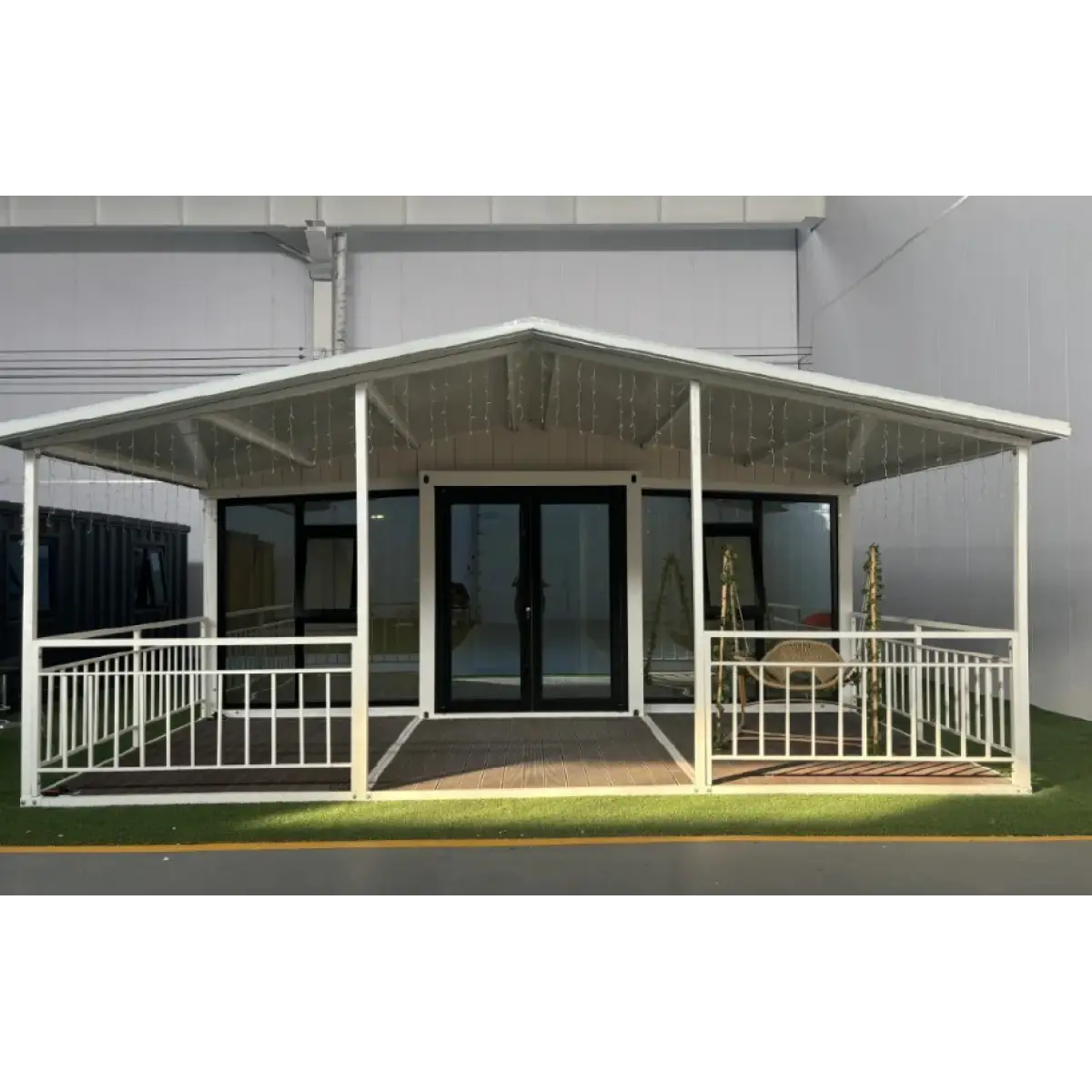 Container Modular cu Terasă 38 m2