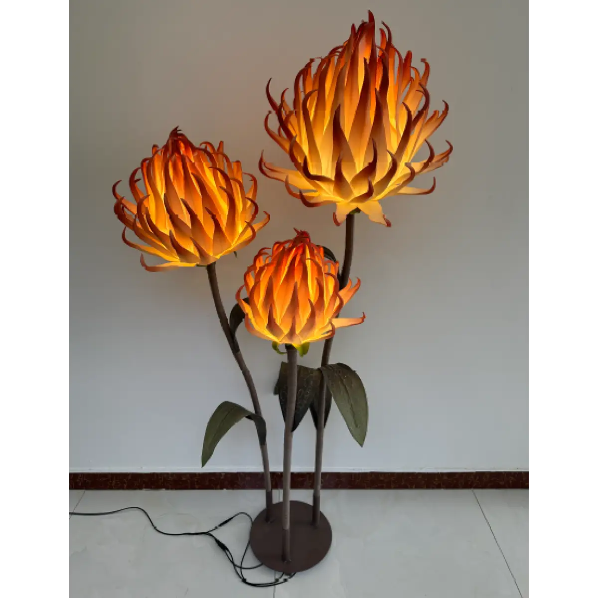 Lampă Decorativă LED în Formă de Floare Aloe – 3 Capete