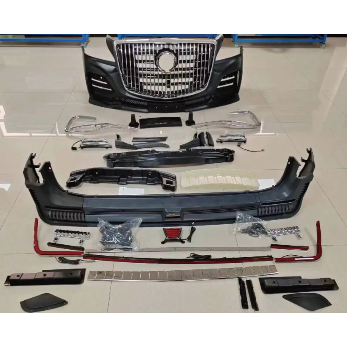 Kit exterior tip Starlight pentru Mercedes-Benz Sprinter, actualizare
